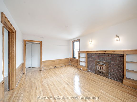 4th image of 2 Kingston Rd #16