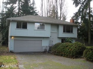 119 NE 166th St, Seattle, WA 98155