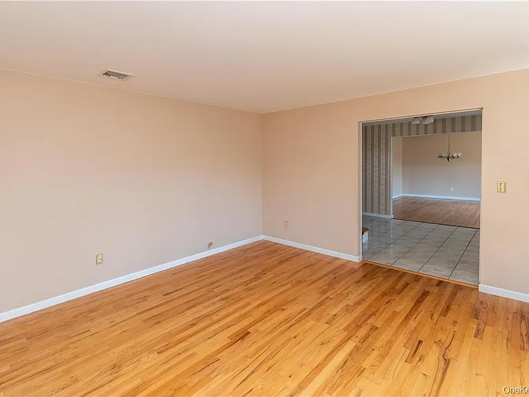 11 Peterson Rd — Photo 9