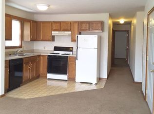 211 Stonewall Court, Nappanee, IN 46550