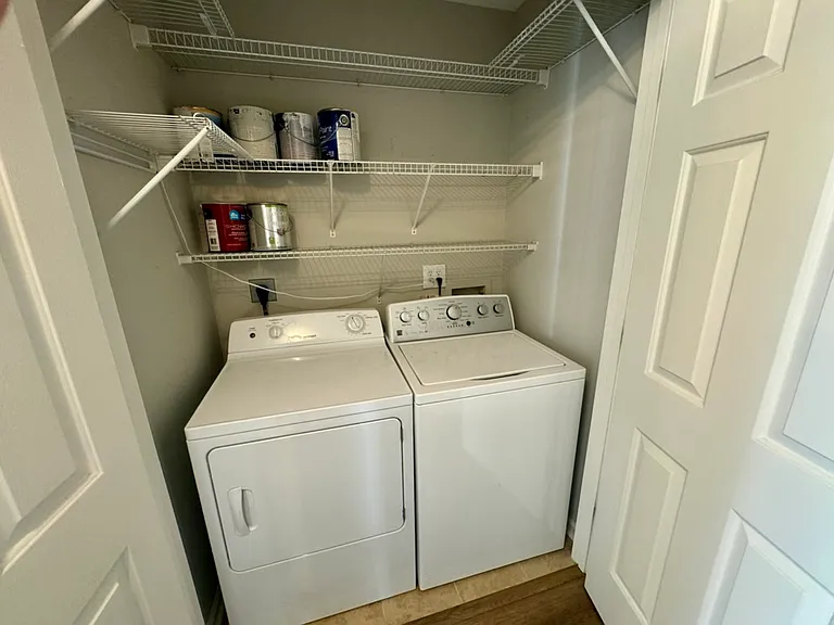 1477 Amanda Park Ln — Photo 17