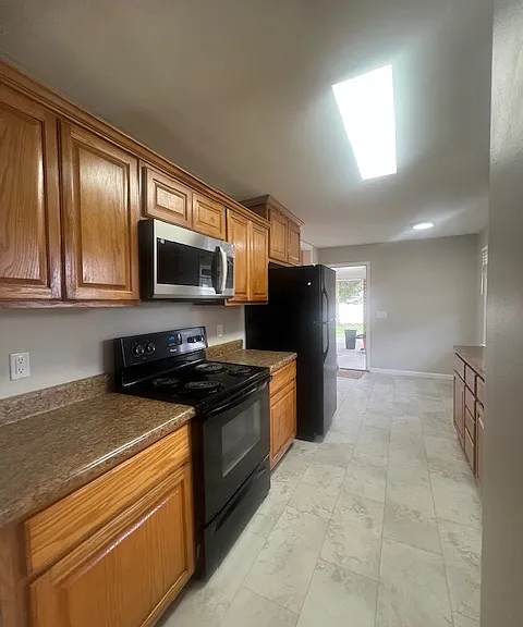 406 Kimberly Rd — Photo 2