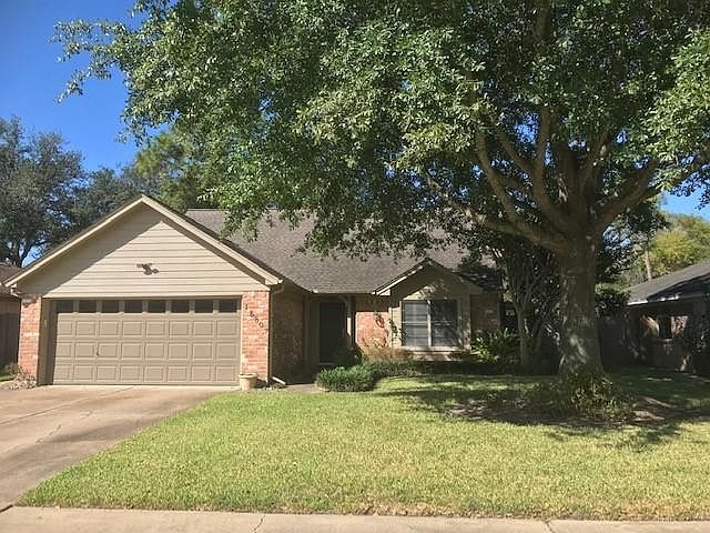 1st image of 15807 Stonehaven Dr