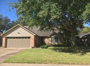 15807 Stonehaven Dr, Houston, TX 77059