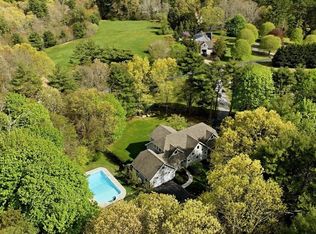 7 Shadow Farm Ln, Rochester, MA 02770