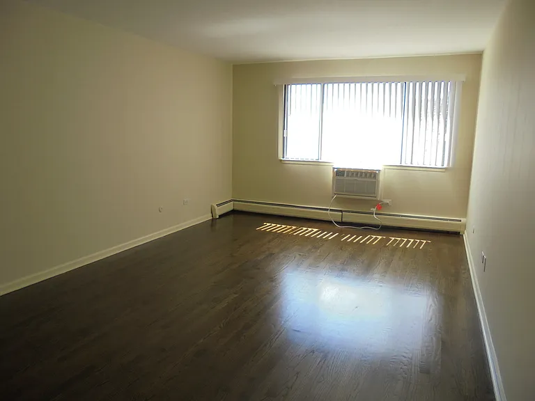 5310 N Chester Ave #301 — Photo 14