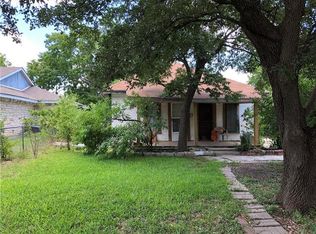 306 N Doak St, Taylor, TX 76574