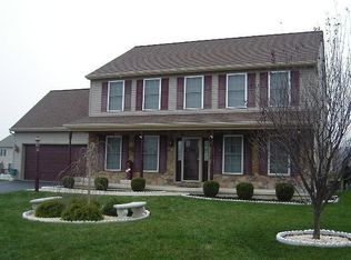330 Olde Hickory Rd, Mount Wolf, PA 17347