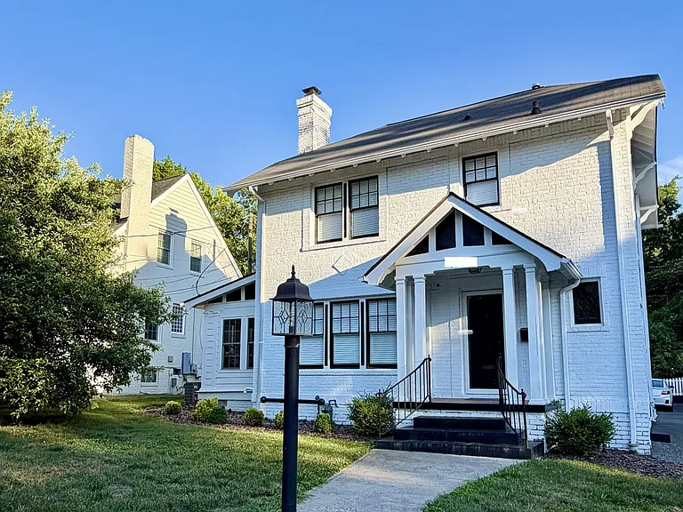 1813 Rolling Rd — Photo 1