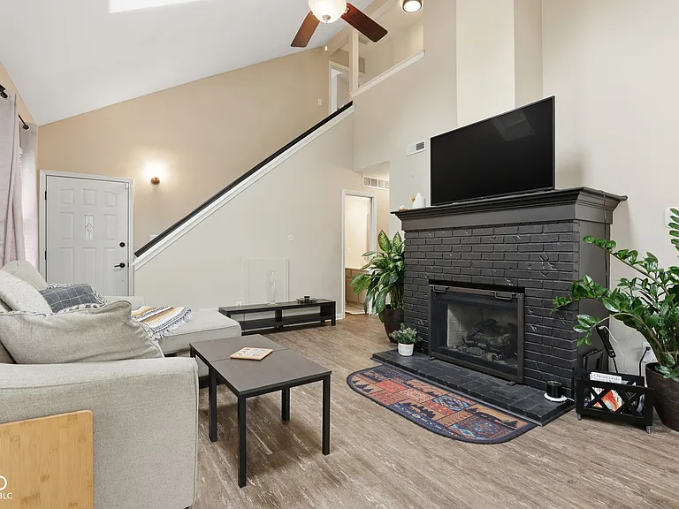 11610 Buttonwood Dr — Photo 17