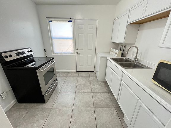 4th image of 1615 Thelma Ln