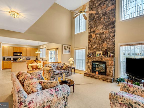 4th image of 8400 Summer Breeze Pl