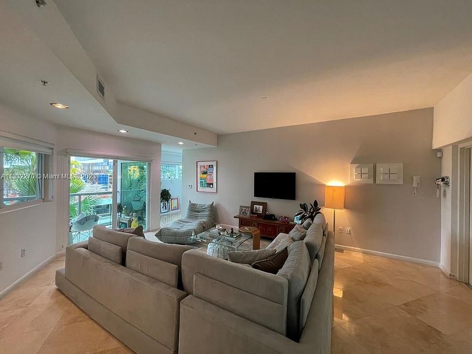 1st image of 2699 Tigertail Ave APT 42