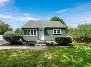 6 Anthony Rd, Tewksbury, MA 01876
