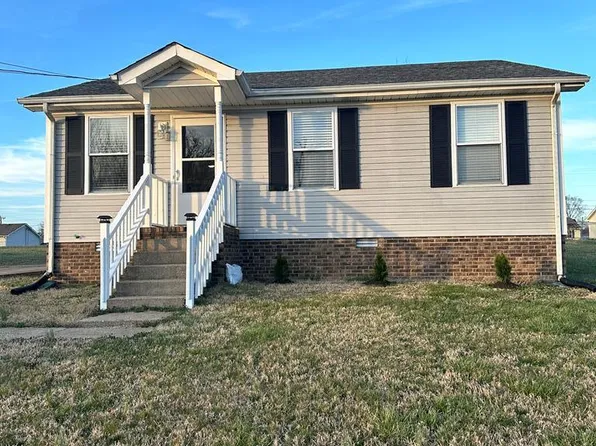 103 Grant Ave, Oak Grove, KY 42262