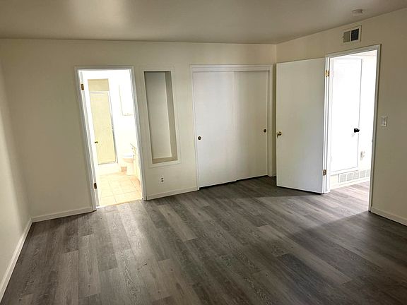 4th image of 908 Middle Ave #F