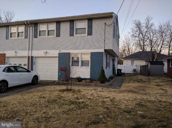 1102 Simpson Ave