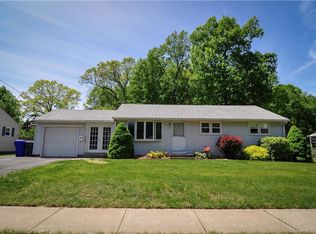 11 Beech Rd, Enfield, CT 06082