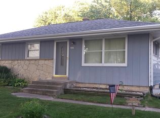 2928 S 102nd St, West Allis, WI 53227