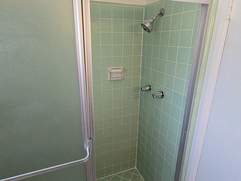 4226 Mary Ellen Ave #14 — Photo 11