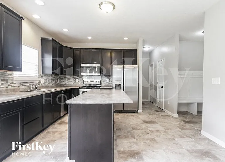 3410 S Cordell Rd — Photo 3