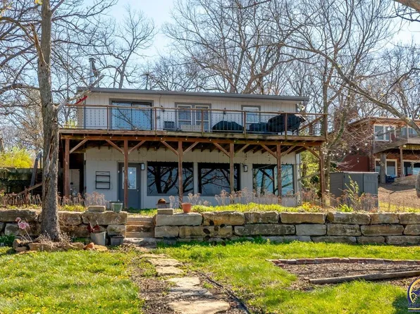 4929 Saratoga Dr, Mc Louth, KS 66054