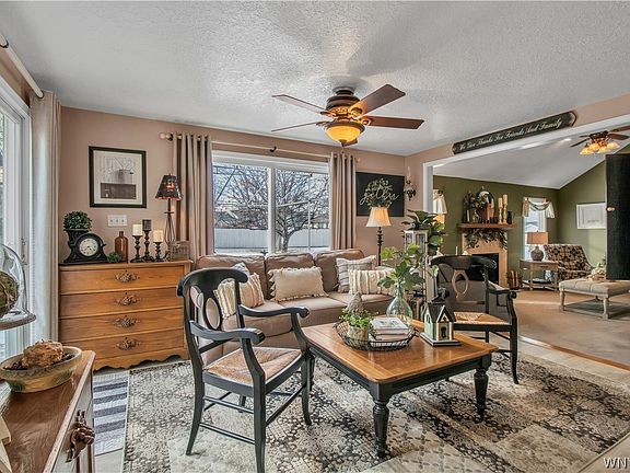 4th image of 4194 Tisbury Ln