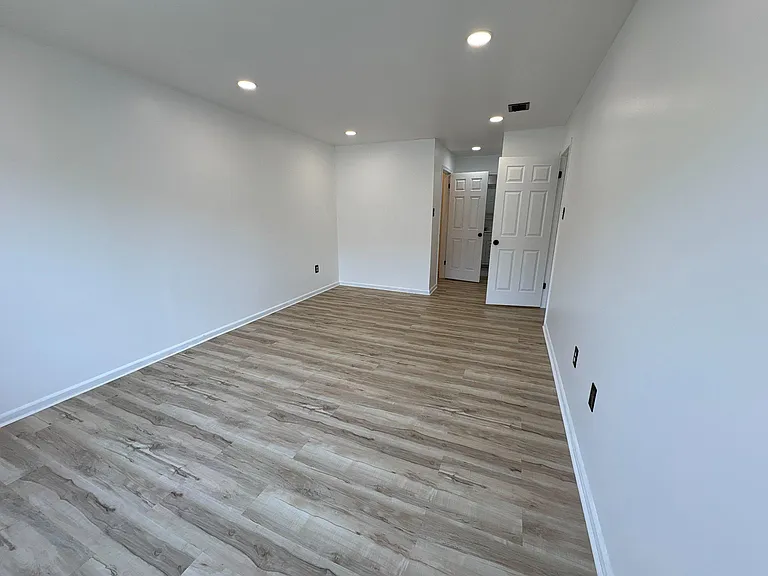 72304 Delaire Landing Rd #304 — Photo 25