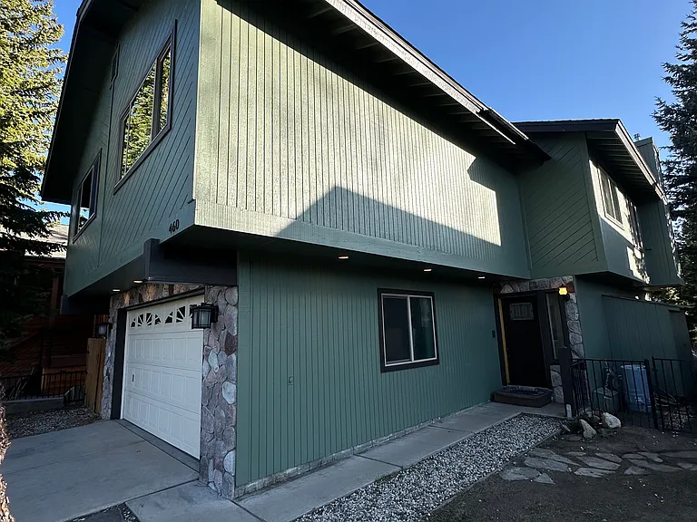460 Lido Dr — Photo 2
