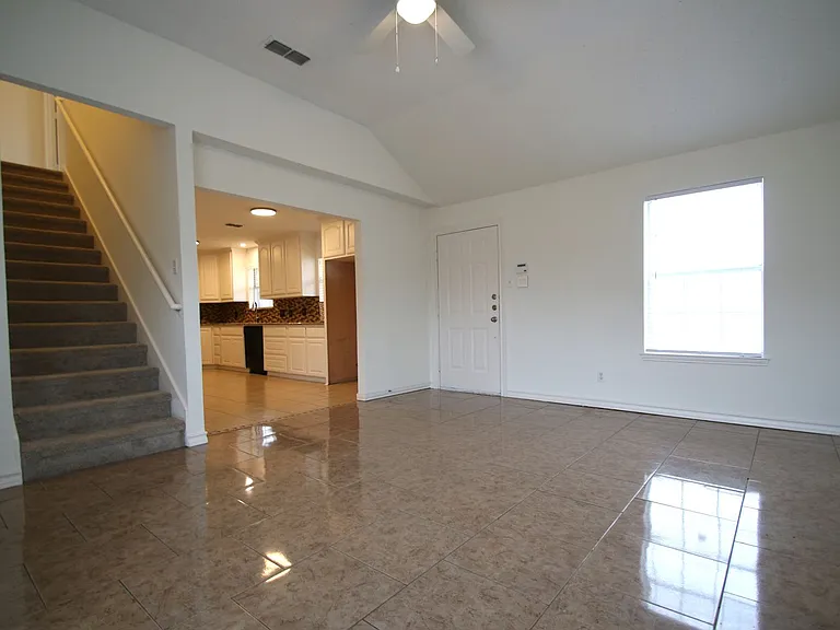 5036 Diaz Ave — Photo 4