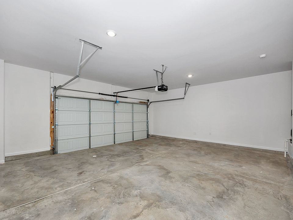 1st image of 28600 Huntsville Brownsferry Rd #18