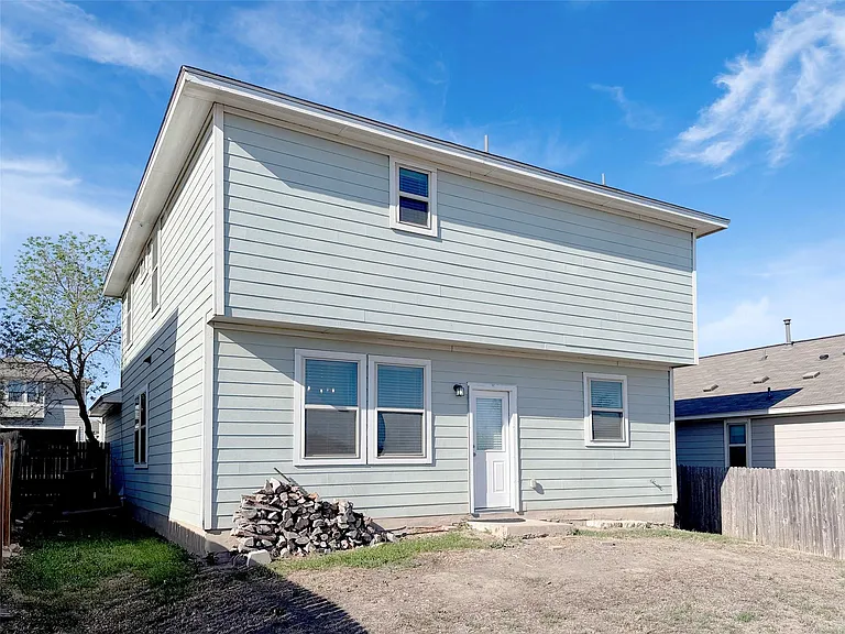 251 Triumph Rd — Photo 23