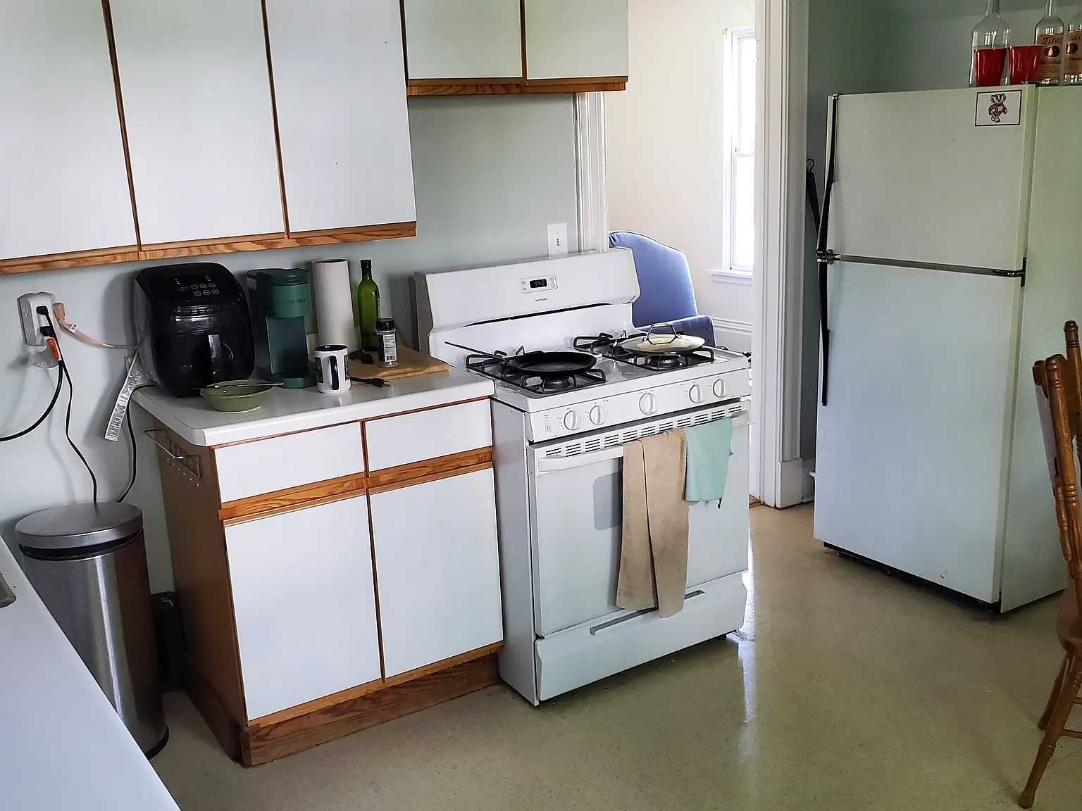 2 bed, 1200 sqft, $1,725 — Photo 2