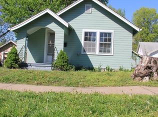 630 N Poplar St, Ottawa, KS 66067