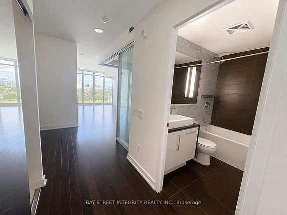 5th image of 121 McMahon Dr #2012