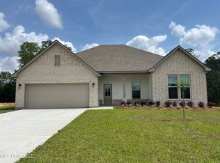 14287 Swan Ridge Cir, Gulfport, MS 39503