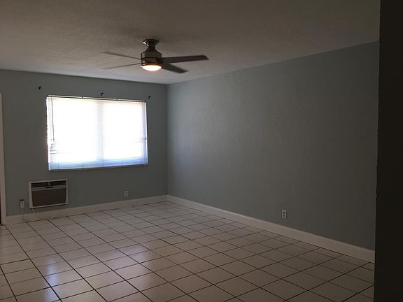 4th image of 510 NE 58th St