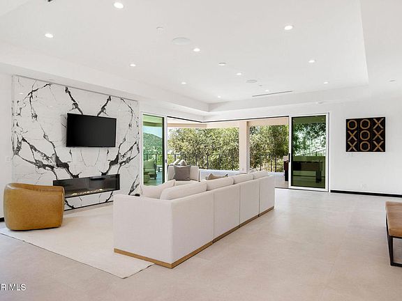 4th image of 118 Giles Rd