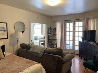 2558 Madison, Cincinnati, OH 45208