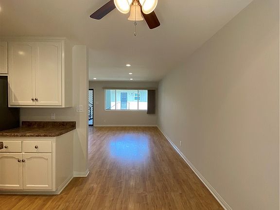 4th image of 665 W 34th St APT 7