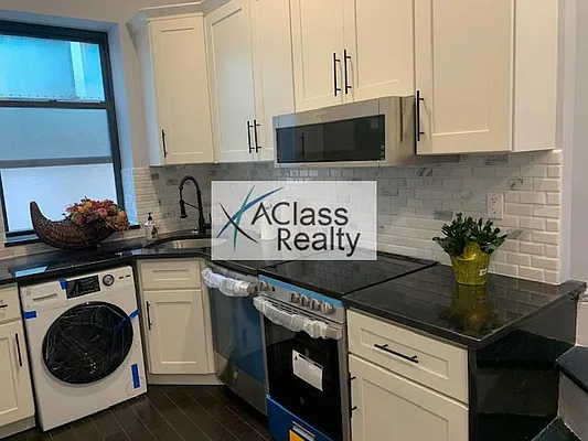 Rented by A Class Realty Corp | media 2