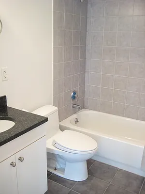 Rented by Moises Farhart, LREB | media 16