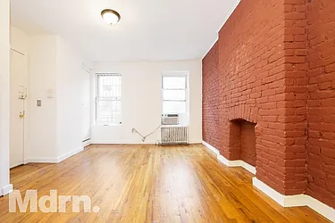 Rented by Mdrn Residential