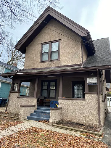 334 E Kingsley St Photo 1
