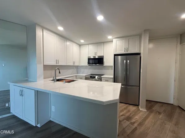2901 Peninsula Rd APT 335, Oxnard, CA 93035