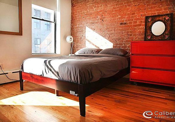 5th image of 325 E 52nd St #1