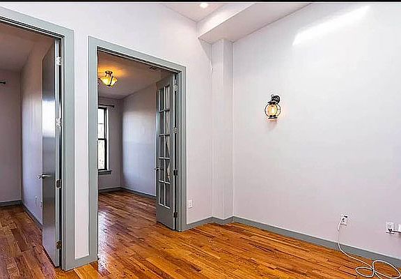2nd image of 396 Harman St #2