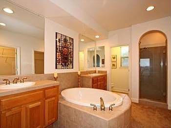 2nd image of 512 Silvaner Ct