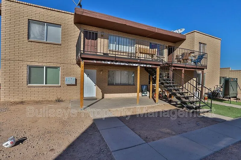 Building Photo - 859 W Ray Rd #3