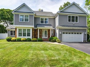 31 Oakland Rd, Old Bridge, NJ 08857